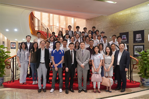 香港律師會“法律先鋒”師友計劃學生及導師代表參訪公署