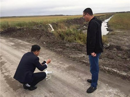 無人機(jī)參與證據(jù)保全公證-公證員辦案現(xiàn)場